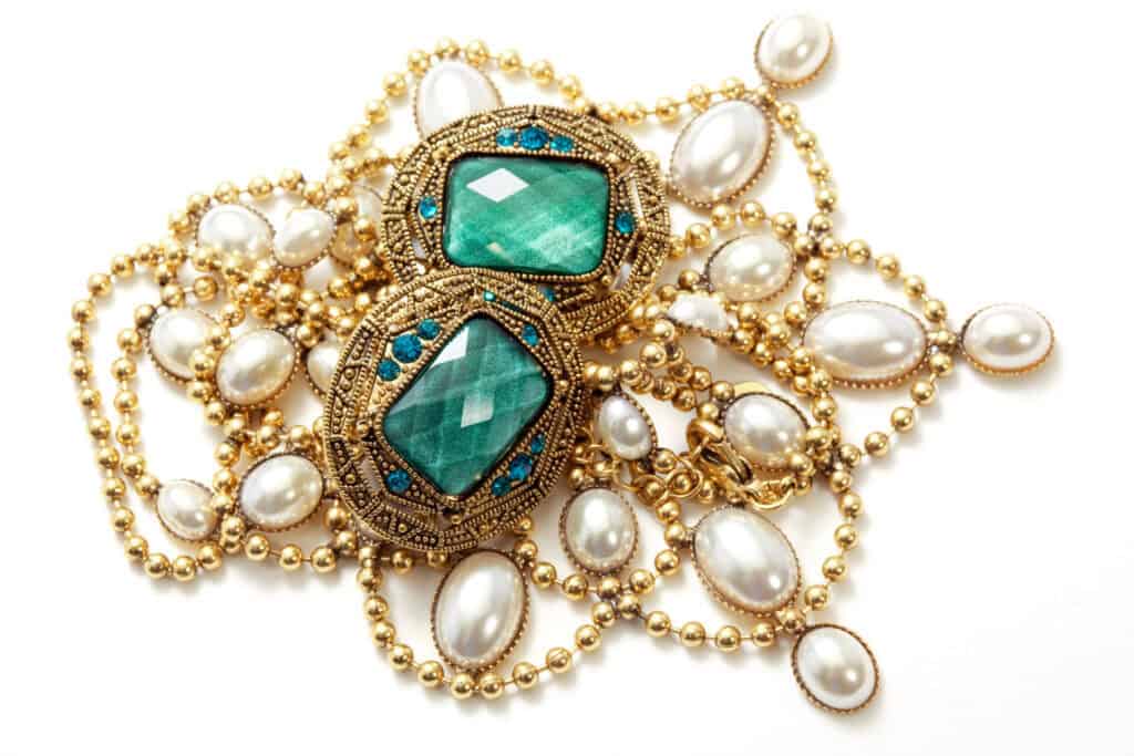 Estate Jewelry Buyers in Boca Raton - David Stern Jewelers - Get the highest price for your gold when you sell your estate jewelry to David Stern Jewelers