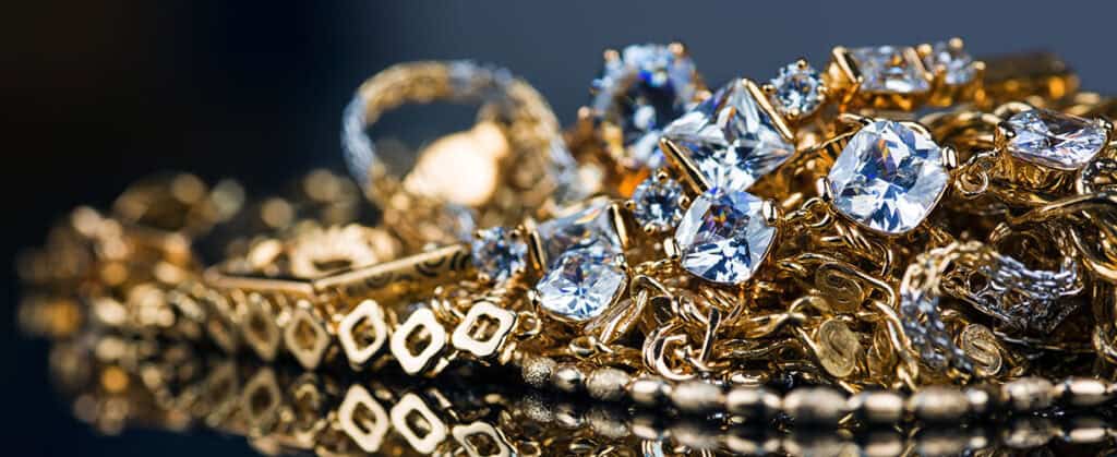 We buy diamonds in boca raton - come to david stern jewelers today to sell your diamonds